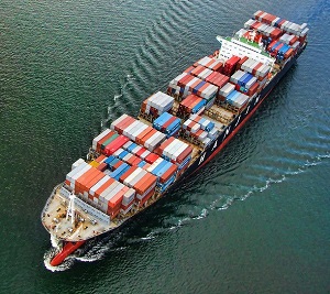 kapal kontainer