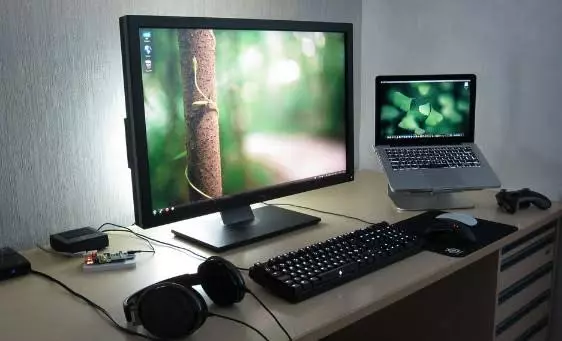 leptop dan komputer